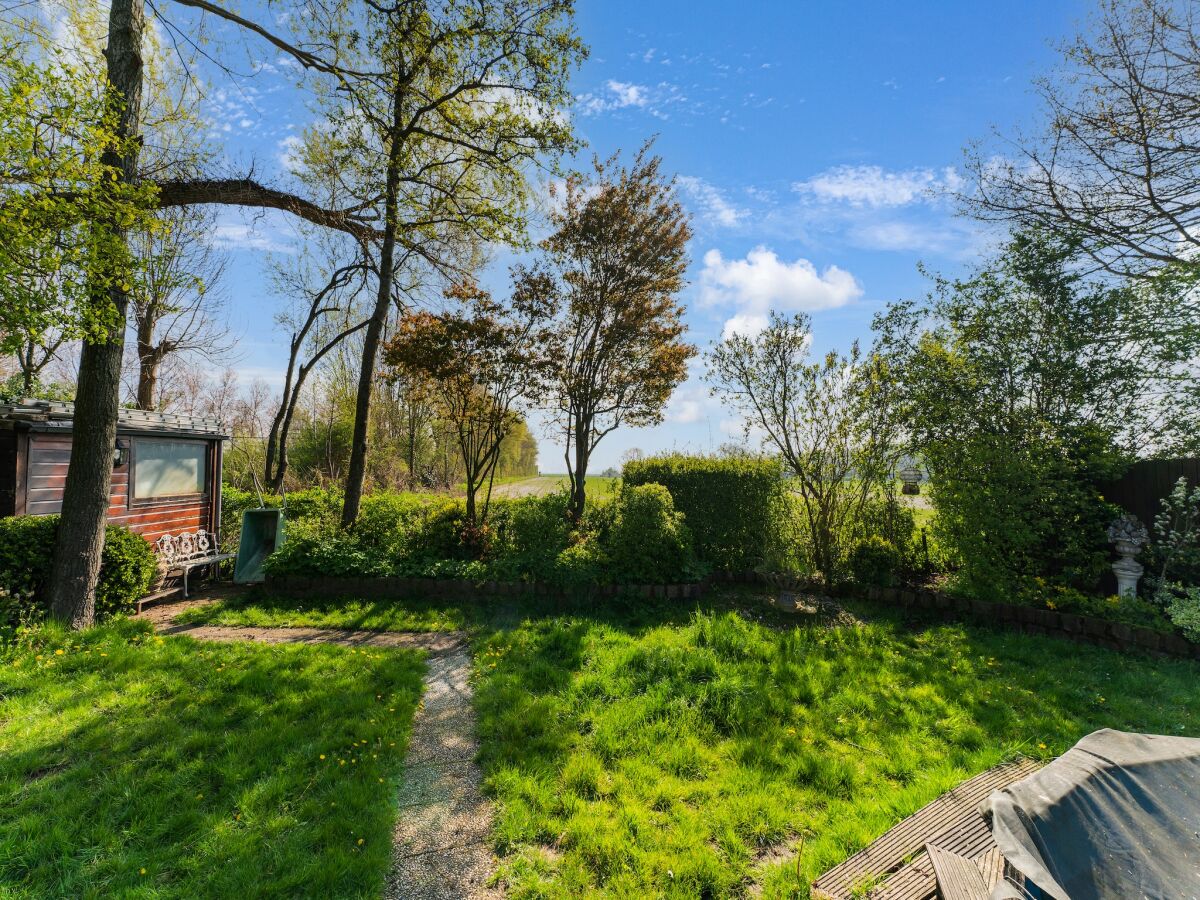 Holiday house Wunderschönes Ferienhaus mit großem Garten - Outdoor photo 4