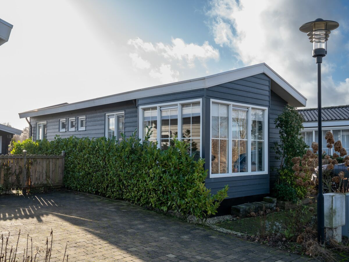 Holiday house Canal-Side Stay, Giethoorn - Outdoor photo 2