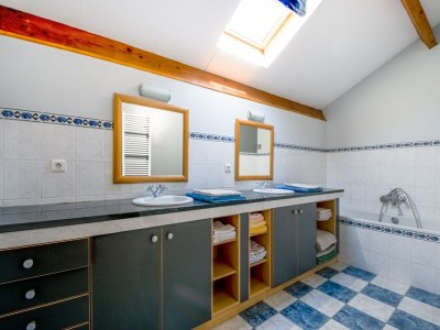 Holiday house Sauveterre Pool Escape - Features photo 27