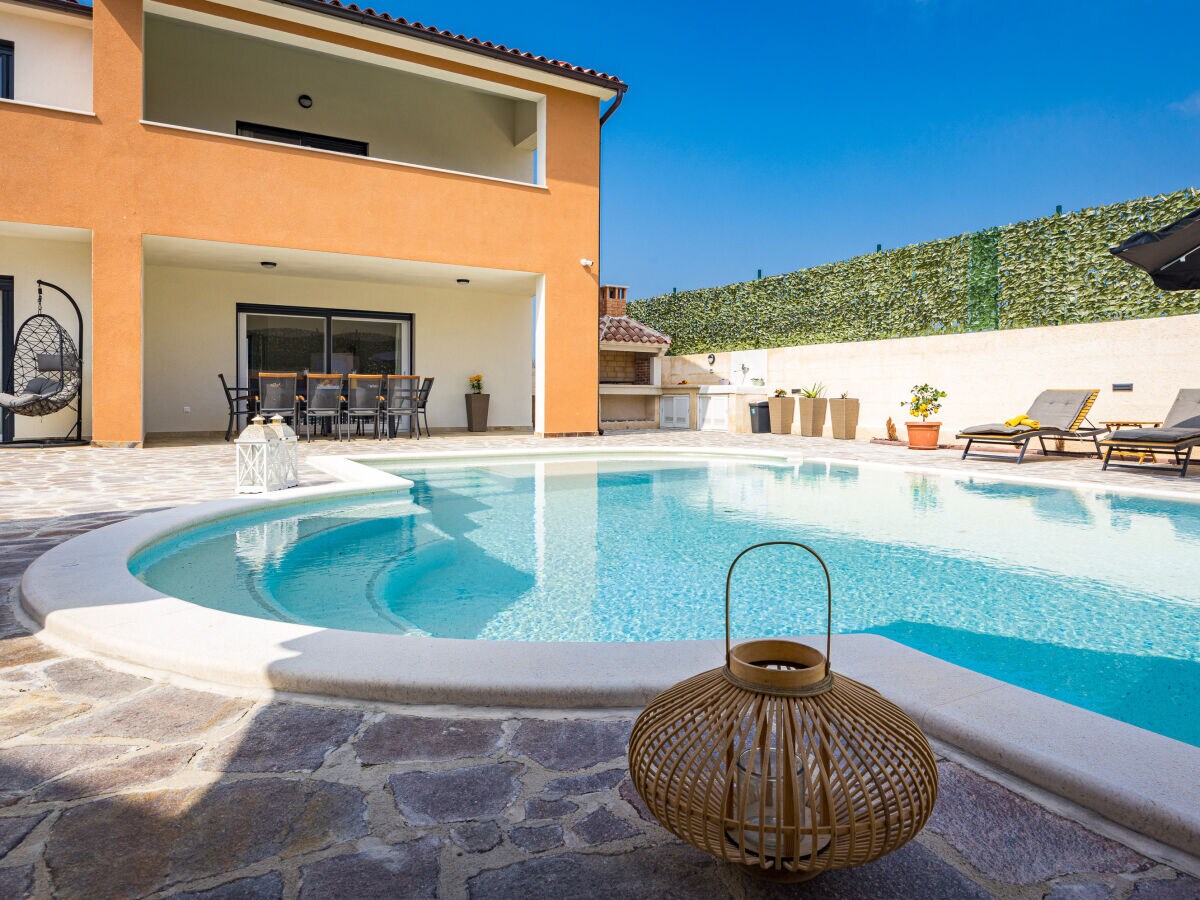 Villa Villa Nur Amela with Pool, Jacuzzi, Darts - Outdoor photo 2