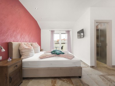 Villa Villa Nur Amela with Pool, Jacuzzi, Darts - Features photo 34