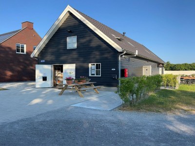 Holiday house Romantisches Studio in Stellendam mit Terrasse - Holiday house