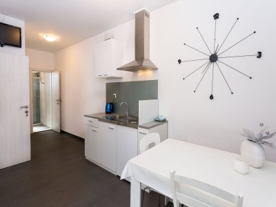 Apartment Apartments Magdales - Two Bedroom Apartment with Balcony A1 - Features photo 7