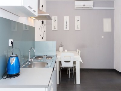 Apartment Apartments Magdales - Two Bedroom Apartment with Balcony A1 - Features photo 16