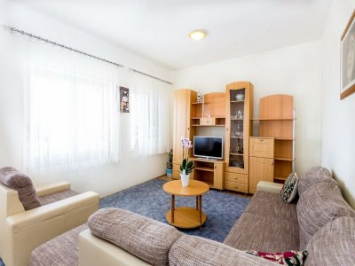 Apartment Magdales - Comfort Three Bedroom Apartment - Features photo 23