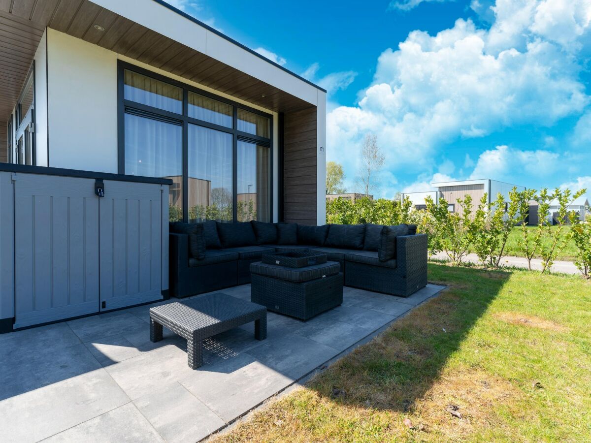 Holiday house Ländliches Haus im Park bei Molenschot - Outdoor photo 5