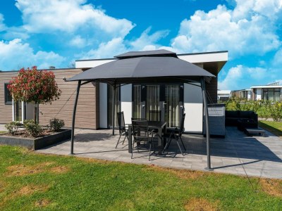 Holiday house Ländliches Haus im Park bei Molenschot - Outdoor photo 3