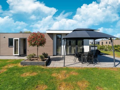 Holiday house Ländliches Haus im Park bei Molenschot - Outdoor photo 4