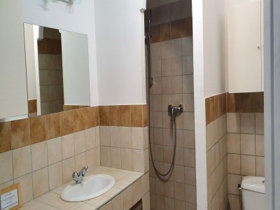 Holiday house Simplistic Holiday Home in Orgon with Swimming Pool - Features photo 15