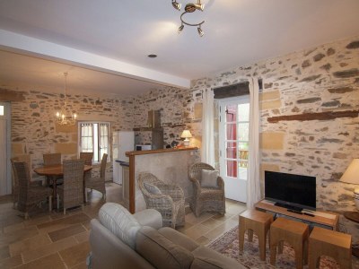 Holiday house Charmantes Chalet mit Schwimmbad - Features photo 14