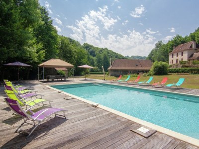 Holiday house Holiday home near river with pool - Outdoor photo 13