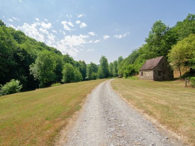 Holiday house Holiday home near river with pool - Outdoor photo 14
