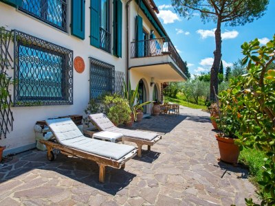 Holiday house Belvilla by OYO La Romola - Outdoor photo 9