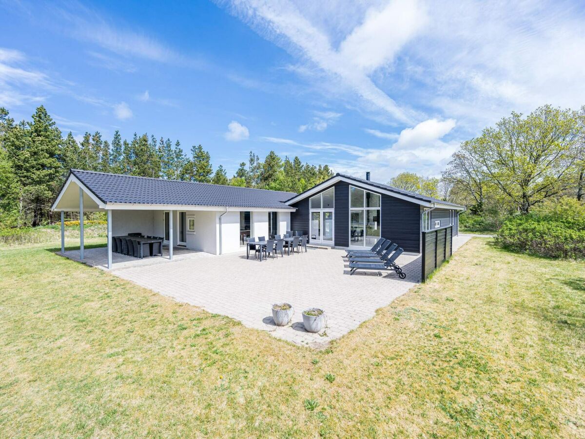 Holiday house Luxurious Retreat in Henne Strand-By Traum - Outdoor photo 4