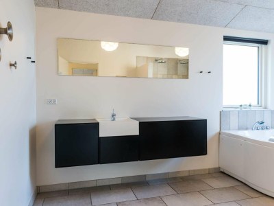 Holiday house Luxurious Retreat in Henne Strand-By Traum - Outdoor photo 18