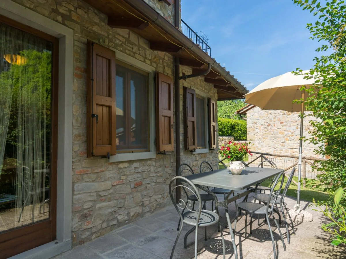 Holiday house Wunderschönes Ferienhaus in Dicomano mit Schwimmbad - Outdoor photo 2