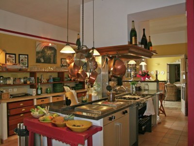 Cottage Spacious Mansion in Grignan with Swimming Pool - Features photo 10