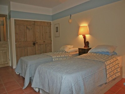 Cottage Spacious Mansion in Grignan with Swimming Pool - Features photo 21