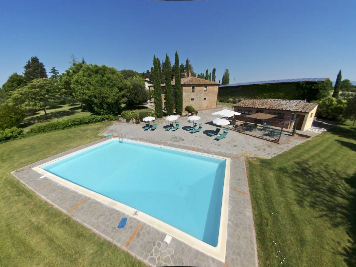 Farmhouse Geräumiger Bauernhof mit Swimmingpool in Cortona - Outdoor photo 4