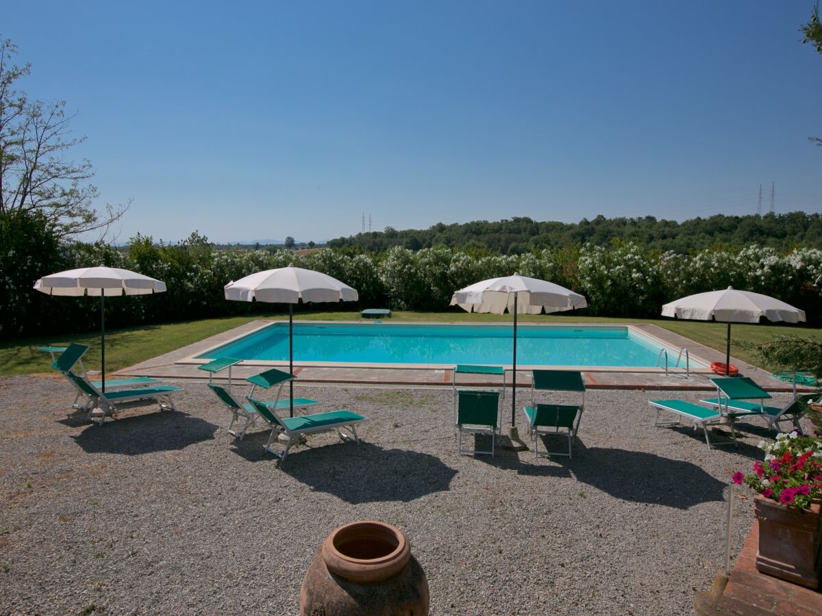 Farmhouse Geräumiger Bauernhof mit Swimmingpool in Cortona - Outdoor photo 5