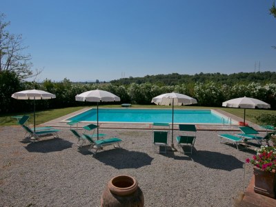 Farmhouse Geräumiger Bauernhof mit Swimmingpool in Cortona - Outdoor photo 5