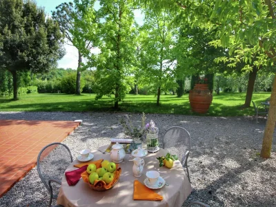 Farmhouse Geräumiger Bauernhof mit Swimmingpool in Cortona - Outdoor photo 10