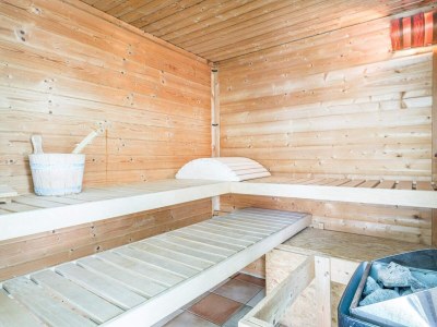 Holiday house Luxurioses Refugium am Heideland-By Traum - Outdoor photo 27