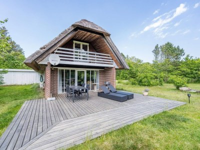 Holiday house 6 person holiday home in Henne - Outdoor photo 3