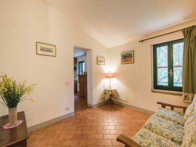 Farmhouse San Gimignano Hillside Haven - Features photo 16