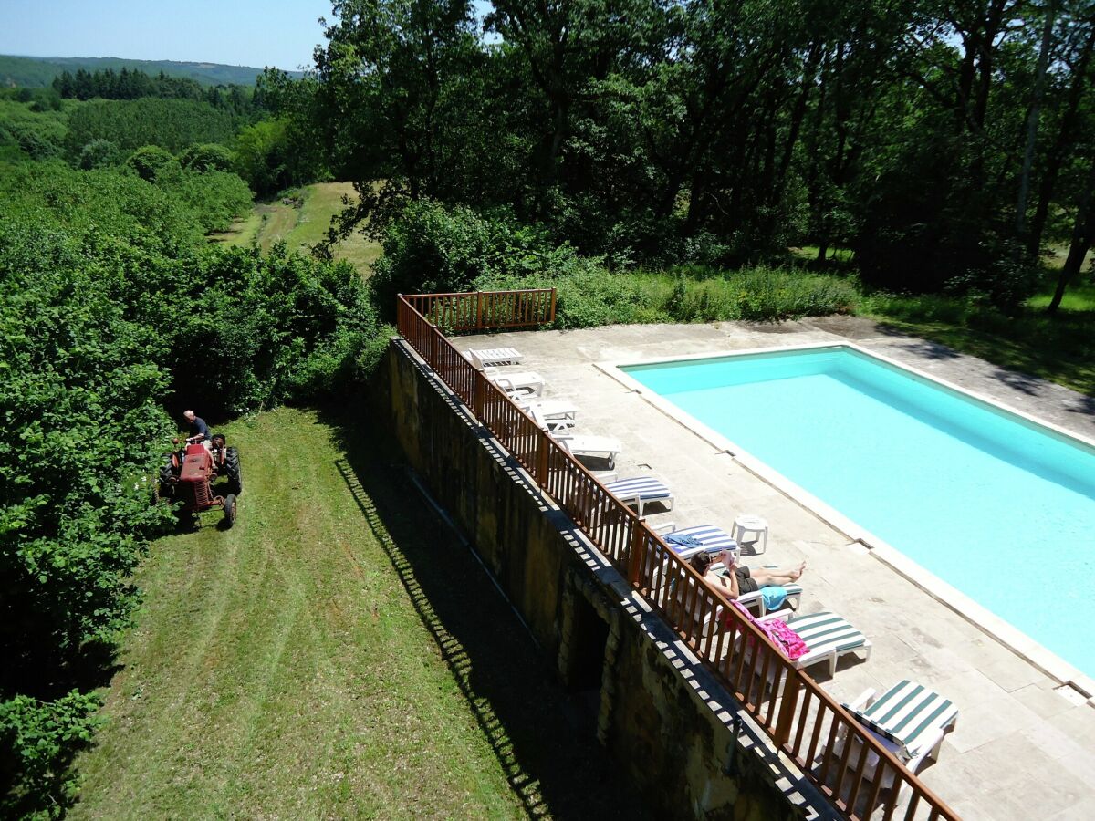 Cottage Lush country house with private pool - Outdoor photo 4