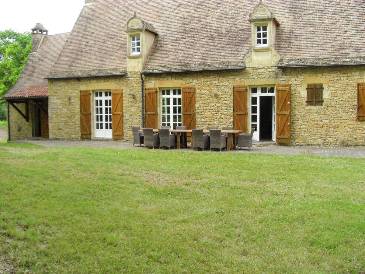 Cottage Lush country house with private pool - Outdoor photo 5