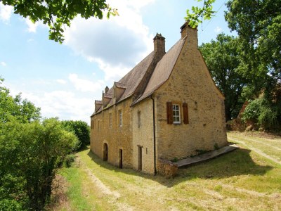Cottage Lush country house with private pool - Outdoor photo 9