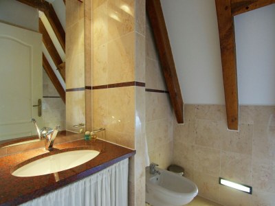 Cottage Lush country house with private pool - Features photo 28