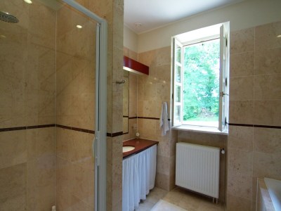 Cottage Lush country house with private pool - Features photo 30