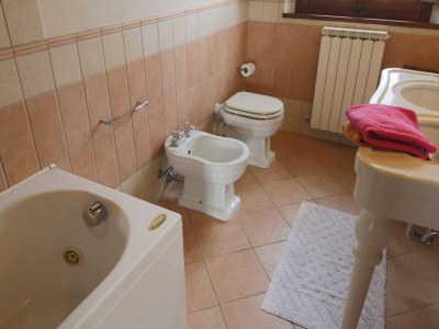 Farmhouse Farmhouse with pool in Montepulciano - Features photo 30