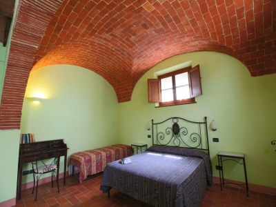 Farmhouse Ruhiger Bauernhof in 

 Montepulciano mit Pool - Features photo 23