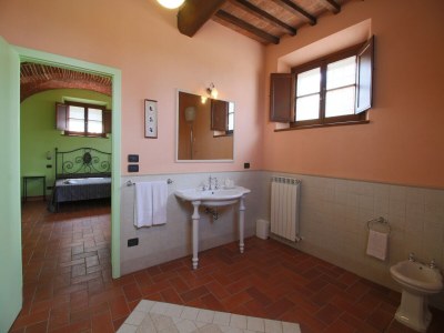 Farmhouse Ruhiger Bauernhof in 

 Montepulciano mit Pool - Features photo 27