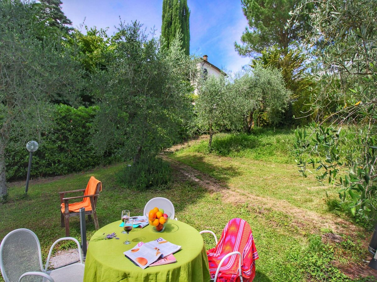 Farmhouse Gemütlicher Bauernhof in Le Tolfe mit Schwimmbad - Outdoor photo 3