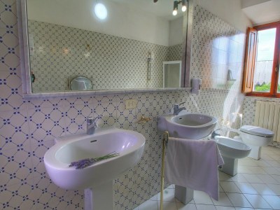 Farmhouse Gemütlicher Bauernhof in Le Tolfe mit Schwimmbad - Features photo 34