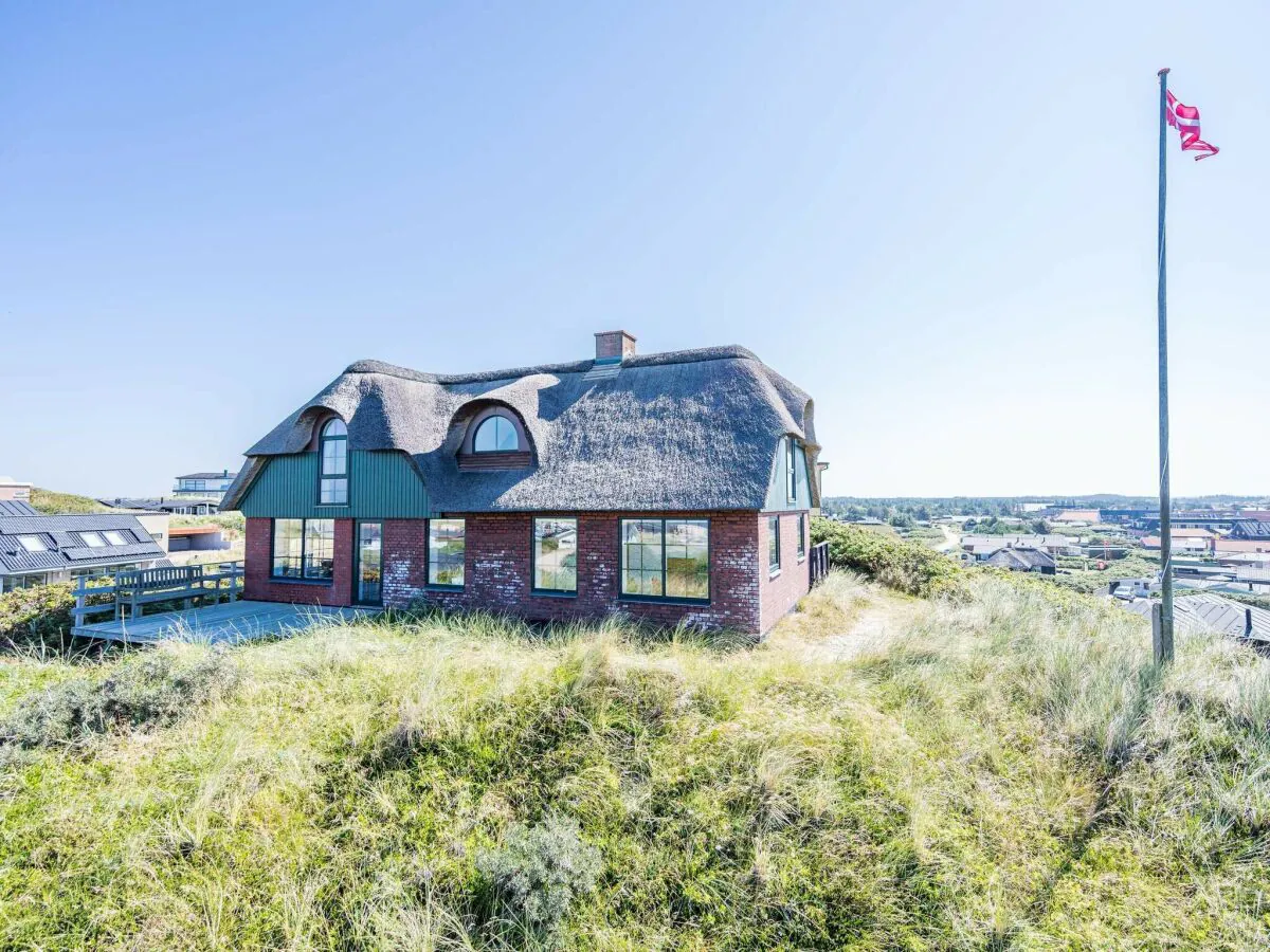 Holiday house 6 person holiday home in Henne - Outdoor photo 2