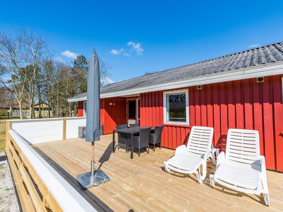 Holiday house 5 person holiday home in Henne - Outdoor photo 3