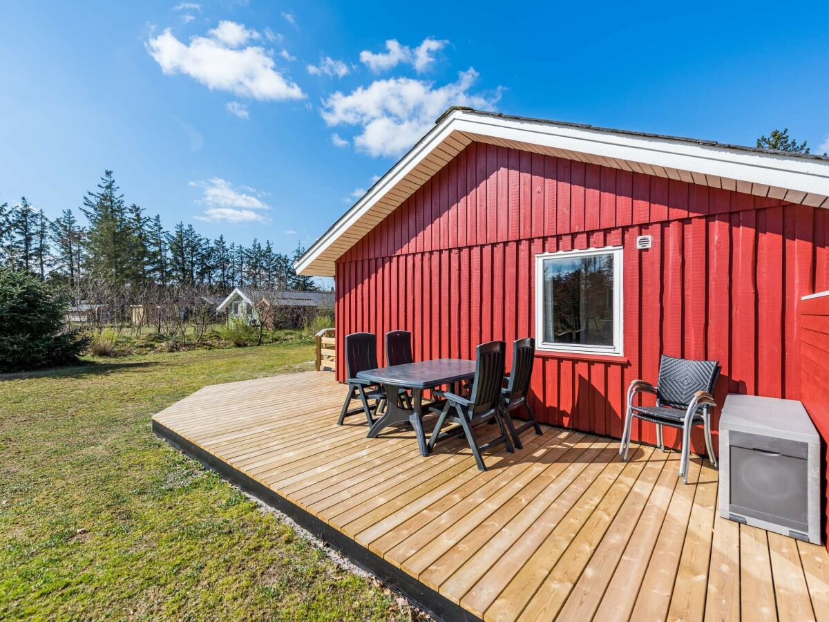 Holiday house 5 person holiday home in Henne - Outdoor photo 4