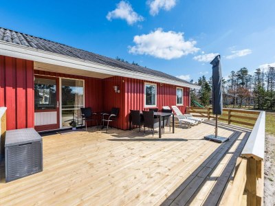 Holiday house 5 person holiday home in Henne - Outdoor photo 2