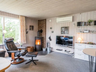 Holiday house 5 person holiday home in Henne - Outdoor photo 14