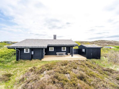 Holiday house 4 person holiday home in Henne - Outdoor photo 3