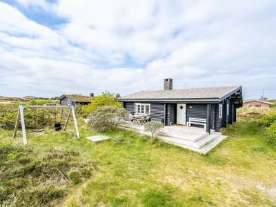 Holiday house 4 person holiday home in Henne - Outdoor photo 4