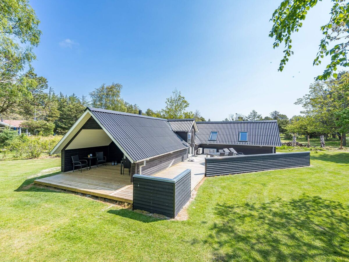 Holiday house 5 person holiday home in Vejers Strand - Outdoor photo 2