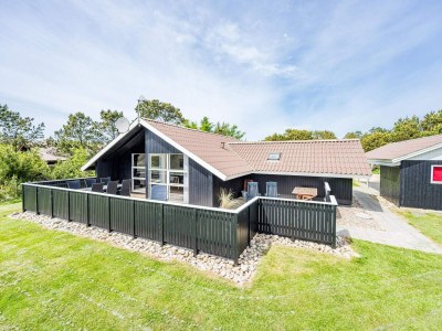 Holiday house 6 Personen Ferienhaus in Vejers Strand - Outdoor photo 2