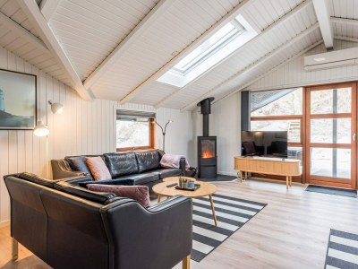 Holiday house 6 person holiday home in Henne - Outdoor photo 9