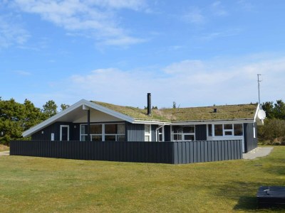 Holiday house 6 person holiday home in Henne - Outdoor photo 2